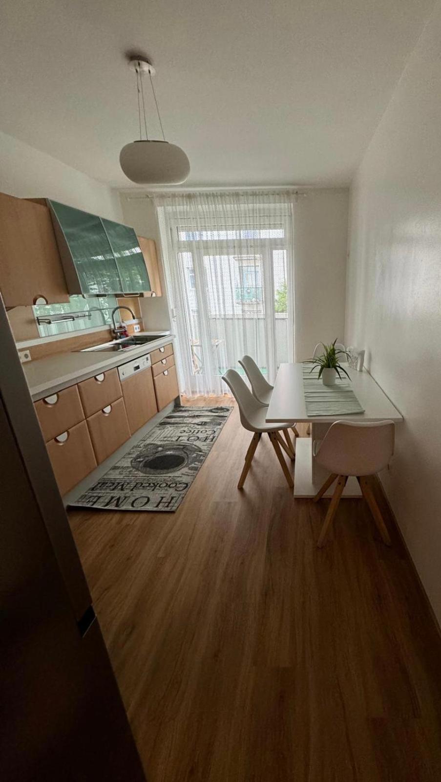 Sunny And Elegant Apartament In Central Location Graz Luaran gambar